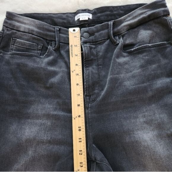 Good American Women's wash Black Jeans - Picture 10 of 14